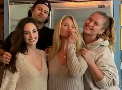 christie brinkley shares sweet reunion photo with all 3 kids for belated mother s day celebration