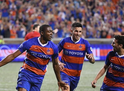 cincinnati down union to stay on top