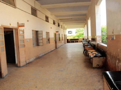 security plan city court walls to be raised to keep prisoners in