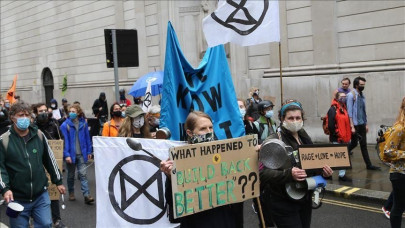 coronavirus dampens climate strikes and street protests coronavirus dampens climate strikes and street protests