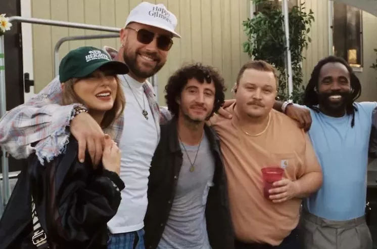 l r taylor swift travis kelce evan winiker sean hutchinson and zem audu photo sean hutchinson instagram l r taylor swift travis kelce evan winiker sean hutchinson and zem audu photo sean hutchinson instagram
