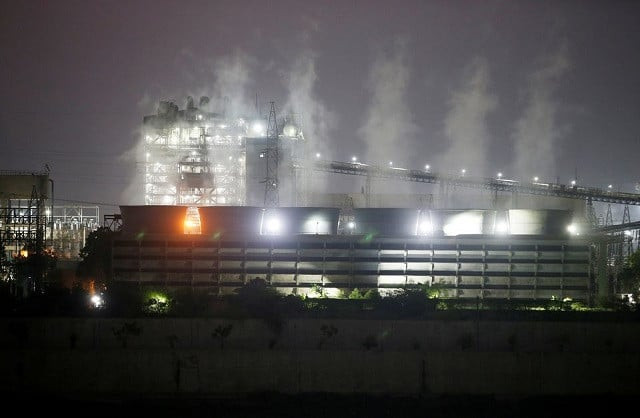 smoke billows from the cooling towers of a coal fired power plant in ahmedabad india october 13 2021 photo reuters smoke billows from the cooling towers of a coal fired power plant in ahmedabad india october 13 2021 photo reuters