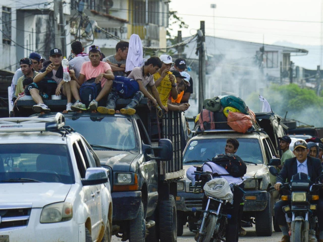 80 killed thousands displaced in colombian guerrilla violence 80 killed thousands displaced in colombian guerrilla violence