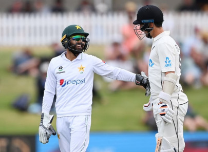 day two story lack of bowling plan hurts pakistan s chances against new zealand day two story lack of bowling plan hurts pakistan s chances against new zealand