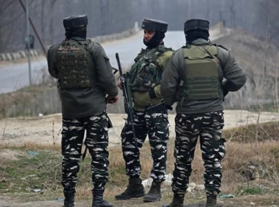 indian paramilitary soldier commits suicide in iiojk