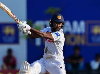 kamindu mendis sets world record with eight consecutive half centuries in test cricket