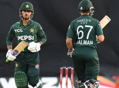 pakistan clinch victory by 3 wickets in nail biting first odi against south africa