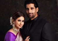 bollywood actress urmila matondkar seeks divorce from mohsin akhtar after 8 years of marriage