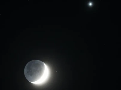 venus and crescent moon delight stargazers around the world