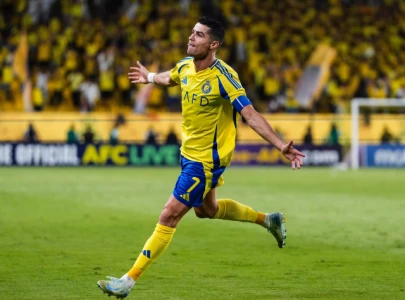 watch cristiano ronaldo mocks goalkeeper after scoring first goal of 2025