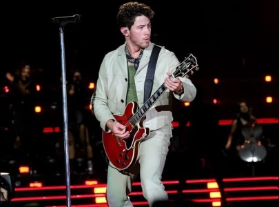 watch nick jonas startled by laser light exits stage at prague concert watch nick jonas startled by laser light exits stage at prague concert