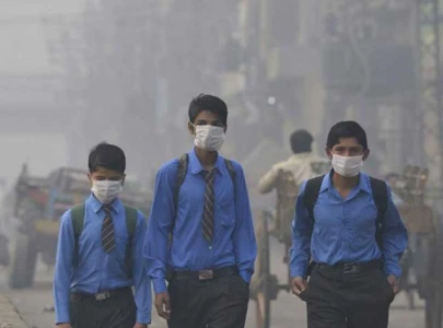 three day school closure possible in lahore amid worsening smog three day school closure possible in lahore amid worsening smog