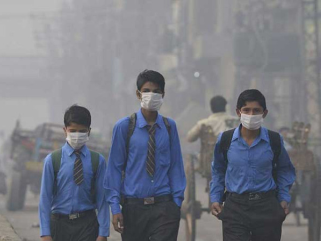 three day school closure possible in lahore amid worsening smog three day school closure possible in lahore amid worsening smog