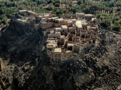 archaeologists uncover 4 000 year old fortified town in saudi arabia archaeologists uncover 4 000 year old fortified town in saudi arabia