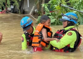 thailand malaysia struggle with worst floods in decades