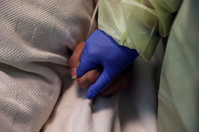 Canada prepares to expand assisted death amid debate