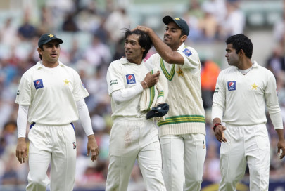 pakistan win third test by 4 wickets