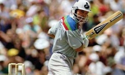 cricket crowe announces comeback at 48