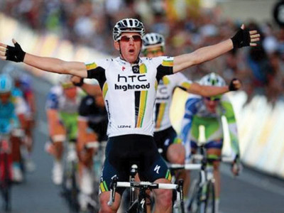 cycling uci opens investigation on schleck