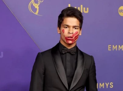d pharaoh woon a tai delivers powerful message at 2024 emmy awards with symbolic red handprint