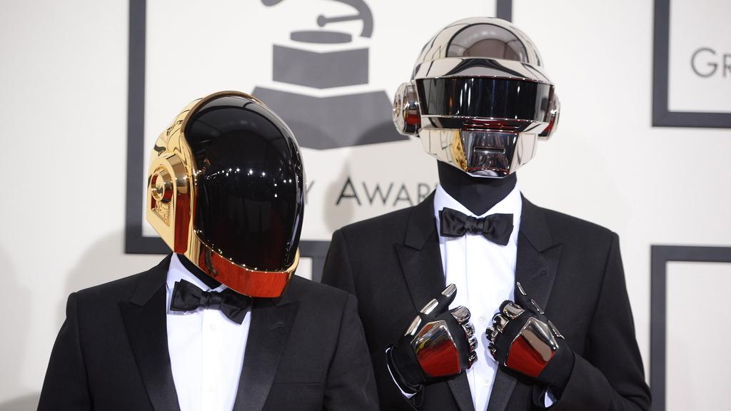 Dance music duo Daft Punk confirms split after 28 years - Vimarsana News