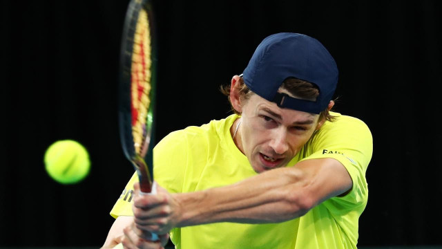 kubler de minaur lift australia past belgium