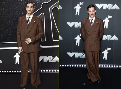 m neskin s frontman damiano david stuns at 2024 mtv vmas as presenter and teases solo project m neskin s frontman damiano david stuns at 2024 mtv vmas as presenter and teases solo project