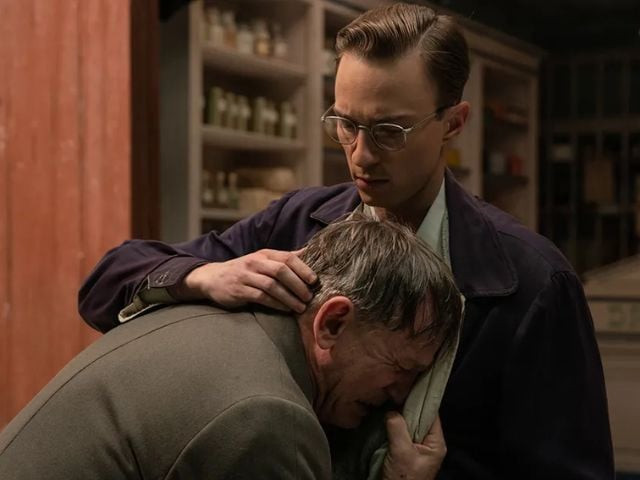 daniel craig and drew starkey discuss intimate scenes in luca guadagnino s queer daniel craig and drew starkey discuss intimate scenes in luca guadagnino s queer