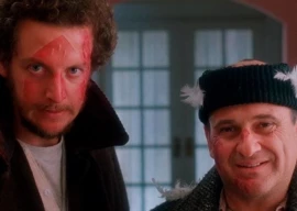 home alone s daniel stern reveals he meets up with joe pesci once a year home alone s daniel stern reveals he meets up with joe pesci once a year