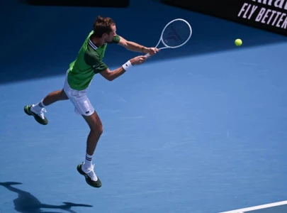 cramps and tears as medvedev beats brutal heat at australian open