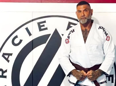 dave bautista credits brazilian jiu jitsu for his 50 pound weight loss transformation dave bautista credits brazilian jiu jitsu for his 50 pound weight loss transformation