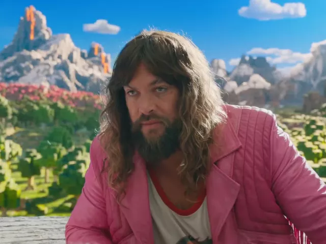 valkyrae accuses jason momoa of mistreating crew members during minecraft movie filming