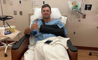dechambeau has surgery on broken wrist
