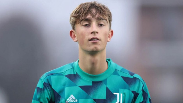 bournemouth s teenage defender dean huijsen bournemouth s teenage defender dean huijsen