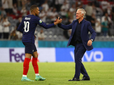 deschamps praises france s fight in win over germany deschamps praises france s fight in win over germany