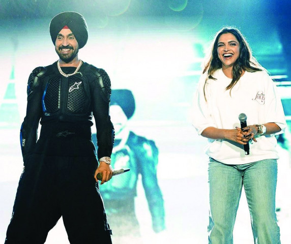 deepika lights up diljit s bengaluru stage deepika lights up diljit s bengaluru stage