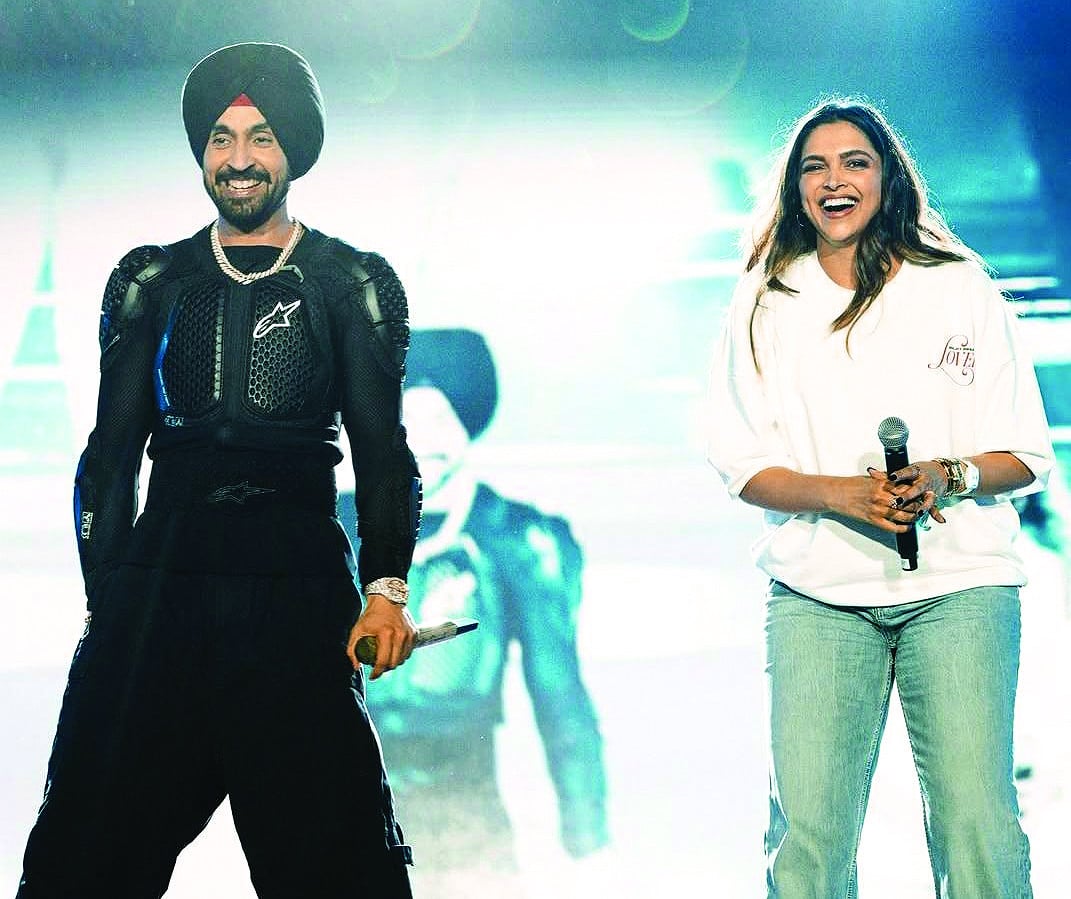 deepika and diljit at the bengaluru show photo instagram