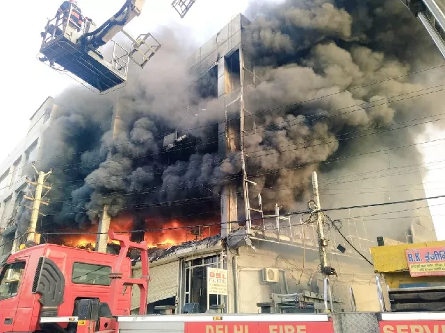 the large fire broke out at a four storey commercial building in west delhi photo twitter mahendermanral the large fire broke out at a four storey commercial building in west delhi photo twitter mahendermanral