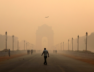 delhi battling dual crises of pollution and coronavirus