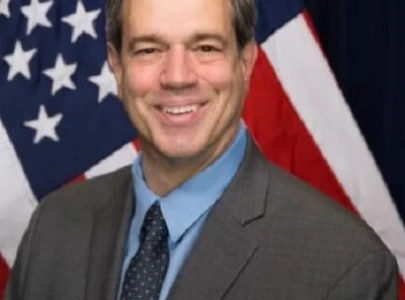 envoy highlights us pak diaspora contributions to development