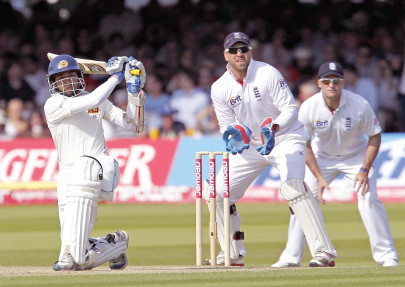 dilshan ruled out of final test