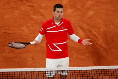 djokovic suffers deja vu after hitting line judge
