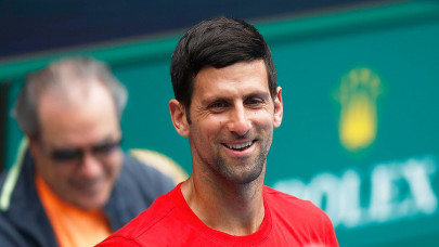 ominous djokovic resumes bid for ninth australian open crown
