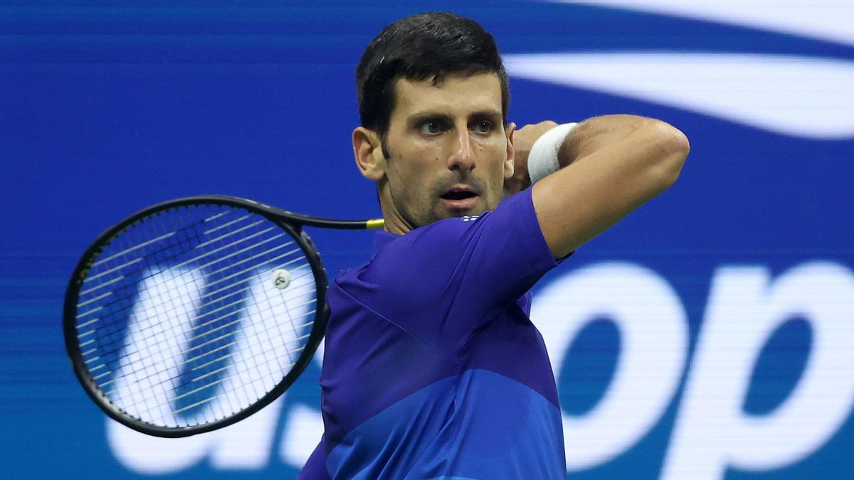 Photo of Djokovic aims to tame 'hammer' Berrettini, nail down semi-final spot