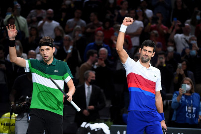 djokovic makes winning return in paris doubles djokovic makes winning return in paris doubles