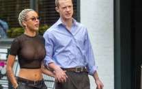 doja cat and joseph quinn spotted together in italy escalating romance rumors