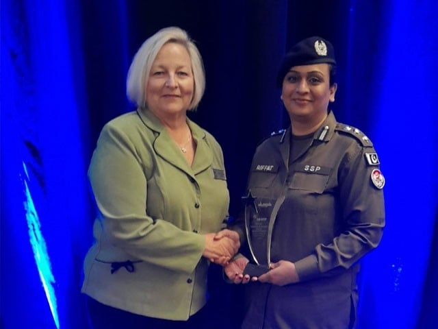 punjab police officer rafat bukhari wins iawp s excellence in performance award punjab police officer rafat bukhari wins iawp s excellence in performance award