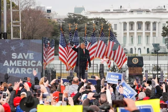 donald trump waves to supporters during a rally in washington us january 6 2021 photo reuters