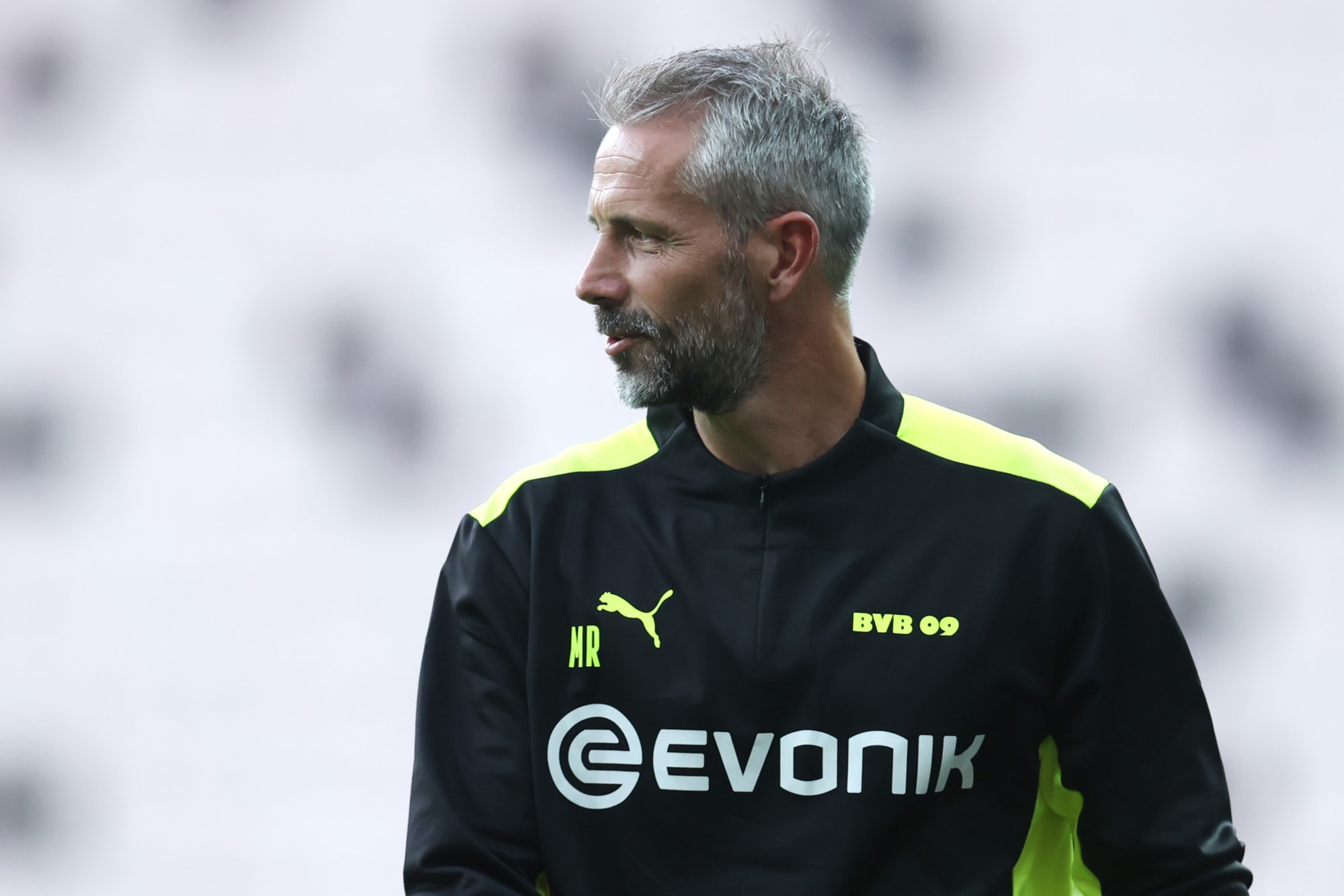 Photo of Under-fire Dortmund boss Rose aims not to wilt on Gladbach return