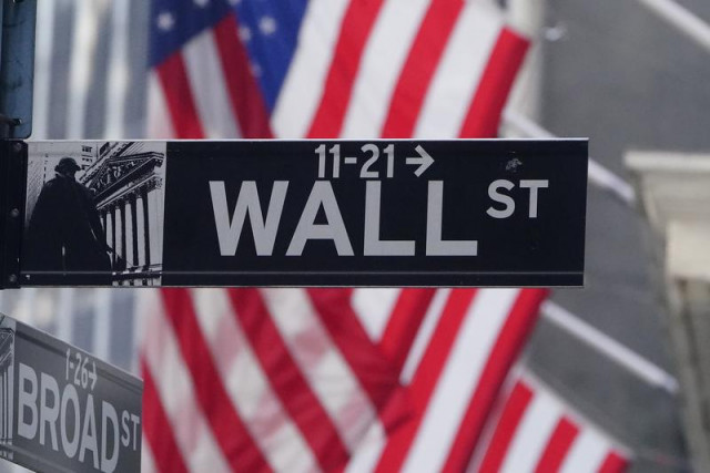 dow jones hits 30 000 mark for first time dow jones hits 30 000 mark for first time